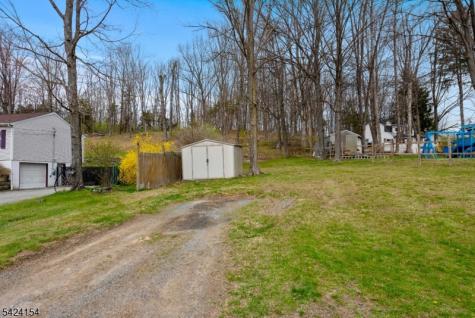 41 Swartswood Road Newton NJ 07860