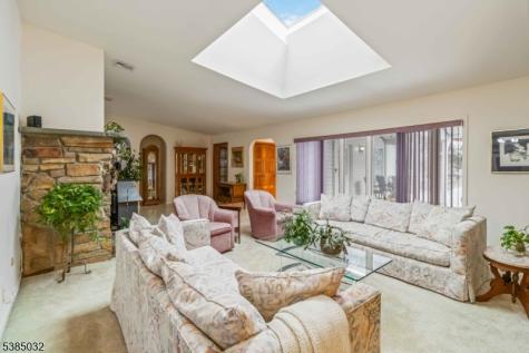 6 Seabert Lane Kinnelon NJ 07405