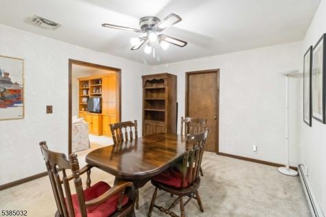 6 Seabert Lane Kinnelon NJ 07405