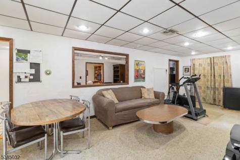 6 Seabert Lane Kinnelon NJ 07405