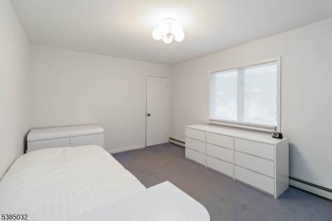 6 Seabert Lane Kinnelon NJ 07405