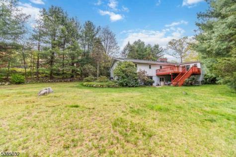 6 Seabert Lane Kinnelon NJ 07405