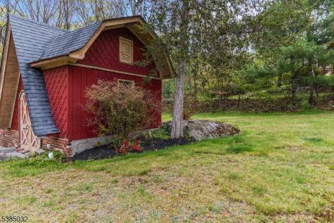 6 Seabert Lane Kinnelon NJ 07405