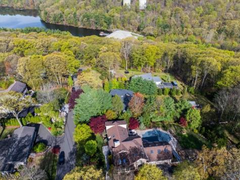 6 Seabert Lane Kinnelon NJ 07405