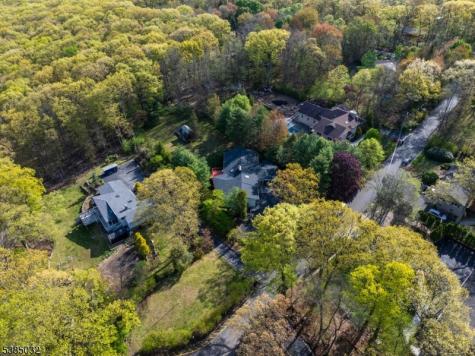 6 Seabert Lane Kinnelon NJ 07405
