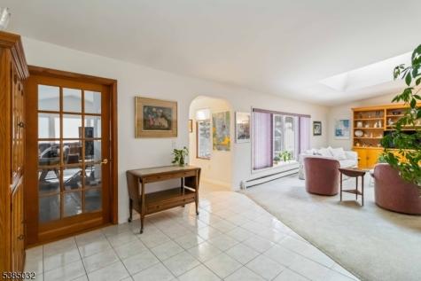 6 Seabert Lane Kinnelon NJ 07405