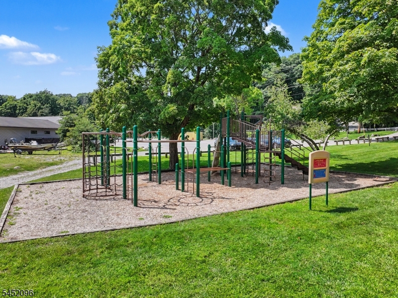 49 Lonaconing Road Vernon NJ 07422