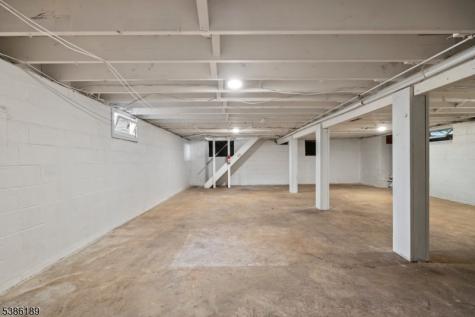 14 Kim Lane Washington NJ 07840