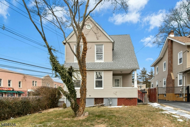 162 W 2nd Avenue Roselle NJ 07203