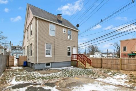 162 W 2nd Avenue Roselle NJ 07203