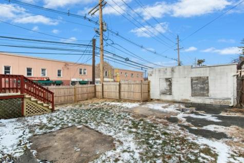 162 W 2nd Avenue Roselle NJ 07203