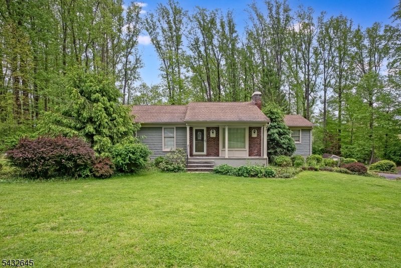12 Dogwood Drive Chester NJ 07930