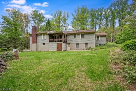 12 Dogwood Drive Chester NJ 07930