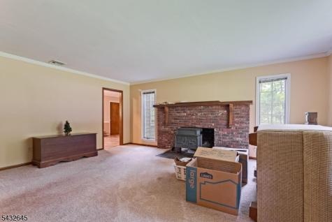 12 Dogwood Drive Chester NJ 07930