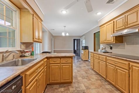 12 Dogwood Drive Chester NJ 07930