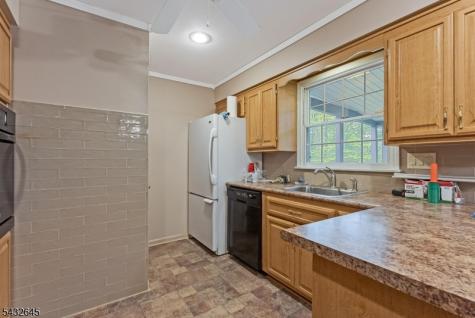 12 Dogwood Drive Chester NJ 07930
