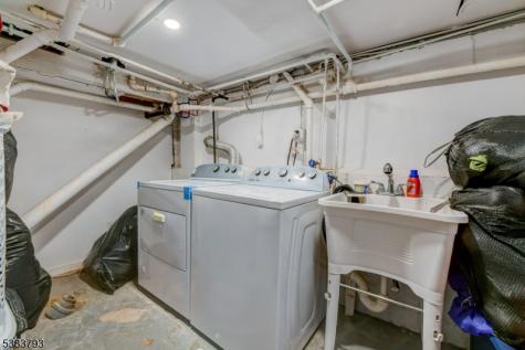 28 Tremont Avenue East Orange NJ 07018