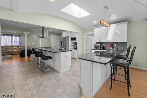 35 E Ridgewood Avenue Paramus NJ 07652