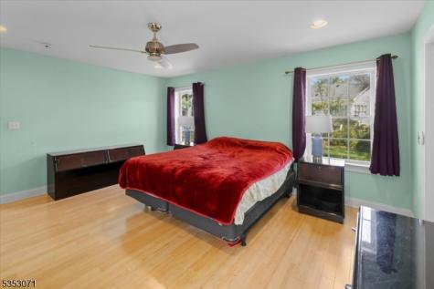 35 E Ridgewood Avenue Paramus NJ 07652