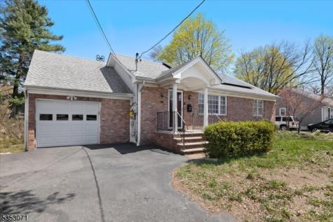 35 E Ridgewood Avenue Paramus NJ 07652