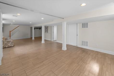 35 E Ridgewood Avenue Paramus NJ 07652