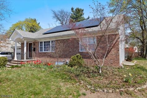 35 E Ridgewood Avenue Paramus NJ 07652