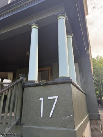 17 Oxford Street Montclair NJ 07042