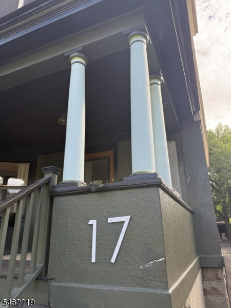 17 Oxford Street Montclair NJ 07042
