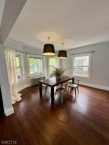 17 Oxford Street Montclair NJ 07042