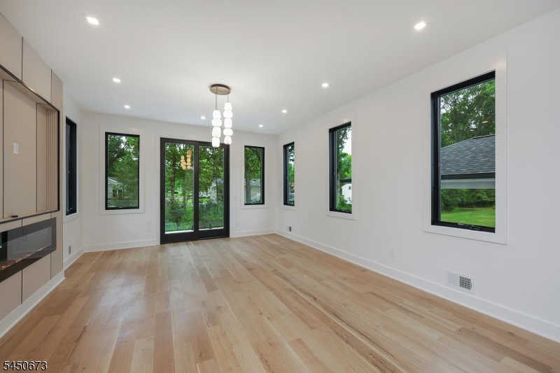 63 Billingsley Drive Livingston NJ 07039