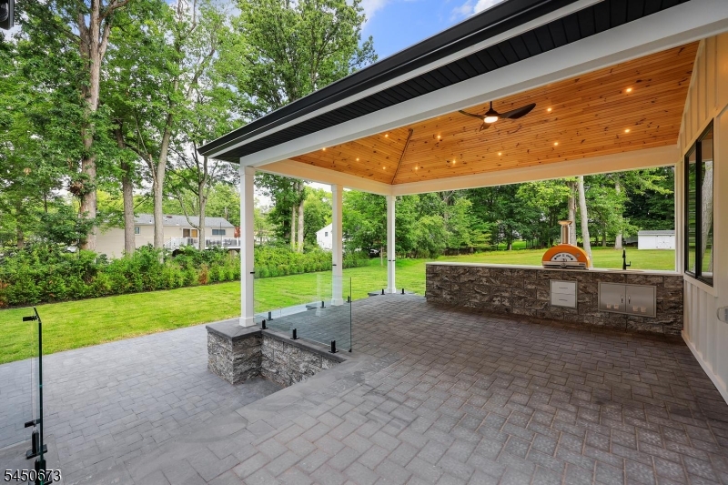 63 Billingsley Drive Livingston NJ 07039