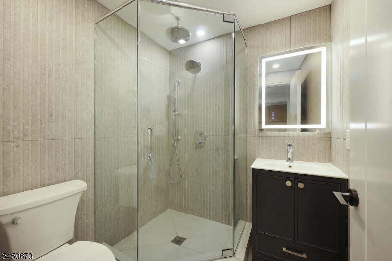 63 Billingsley Drive Livingston NJ 07039