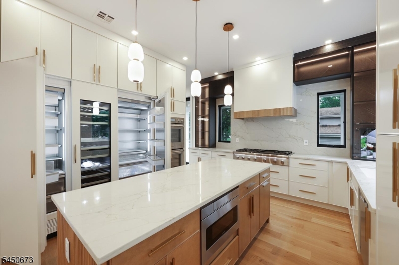 63 Billingsley Drive Livingston NJ 07039
