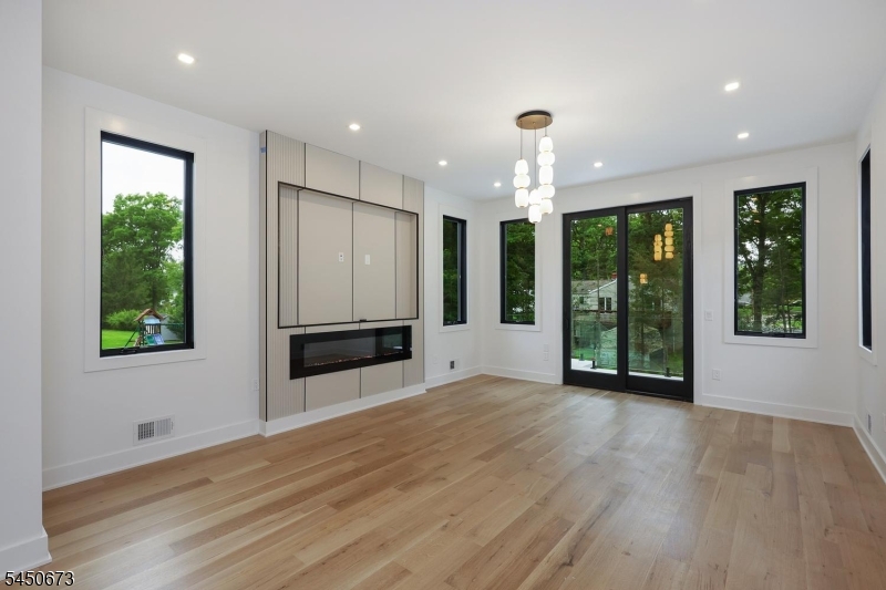 63 Billingsley Drive Livingston NJ 07039
