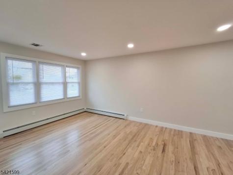 397 Lake Avenue Woodbridge NJ 07067