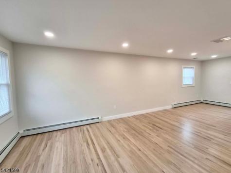 397 Lake Avenue Woodbridge NJ 07067