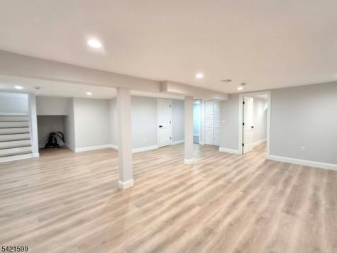 397 Lake Avenue Woodbridge NJ 07067