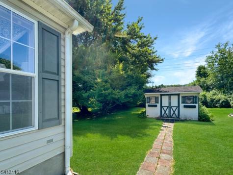 3 Stonehill Lane White NJ 07823