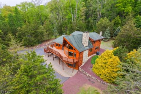 8 Highlands Lane Hardwick NJ 07825
