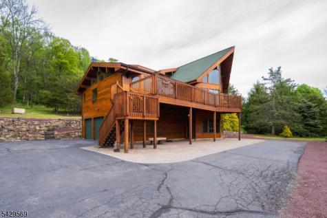 8 Highlands Lane Hardwick NJ 07825