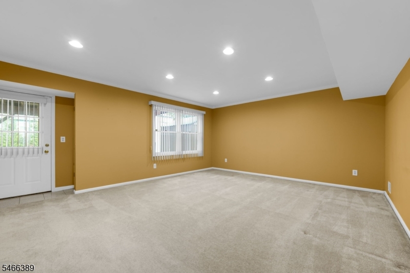 2583 Doris Avenue Union NJ 07083