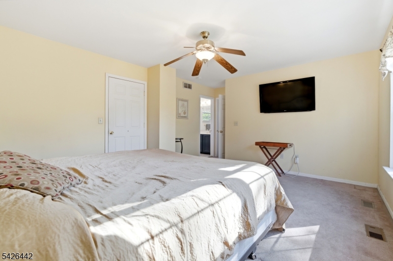 6 Shoshoni Way Branchburg NJ 08876