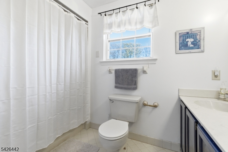 6 Shoshoni Way Branchburg NJ 08876