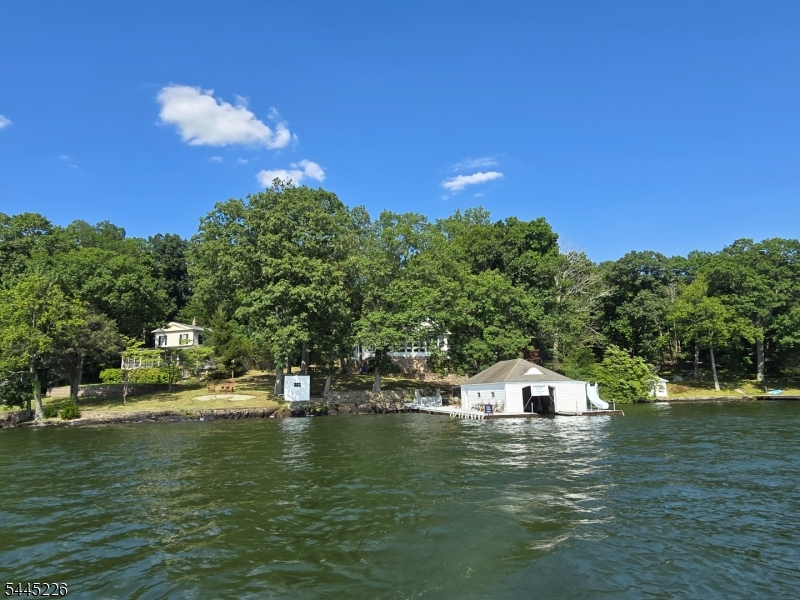 54 Halsey Island Jefferson NJ 07849