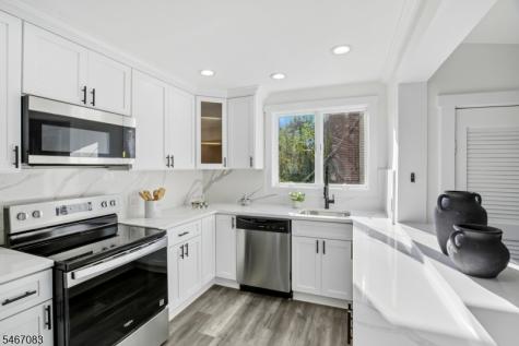 141 Lake Drive Byram NJ 07874