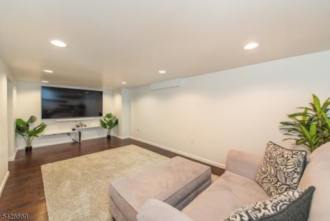 29 Van Duyne Avenue Wayne NJ 07470