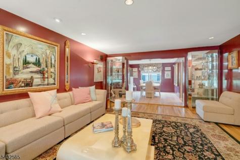 42 Cosgrove Court Fair Lawn NJ 07410