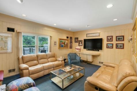 42 Cosgrove Court Fair Lawn NJ 07410