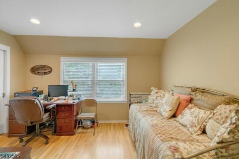 42 Cosgrove Court Fair Lawn NJ 07410