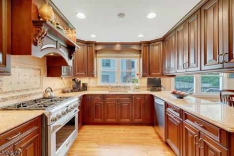 42 Cosgrove Court Fair Lawn NJ 07410